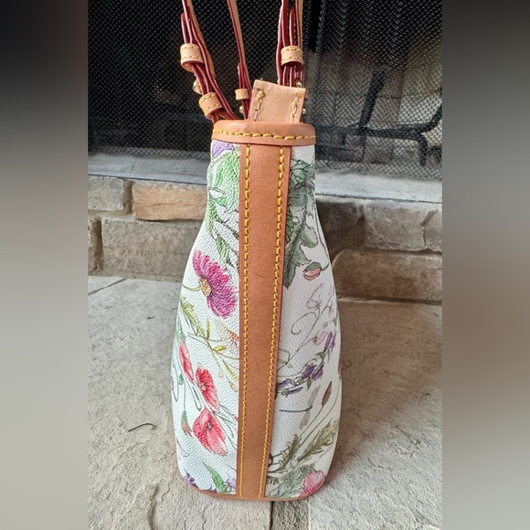NWT Dooney & Bourke Botanical/Floral Small  Leisure Shopper - Picture 5 of 10